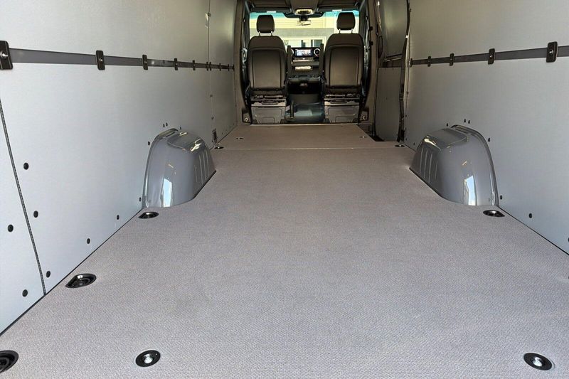 New 2026 Mercedes-Benz Sprinter 2500 Cargo 170 WBImage 11