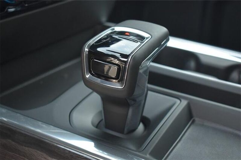 2025 Chevrolet Silverado 1500 LTZImage 25