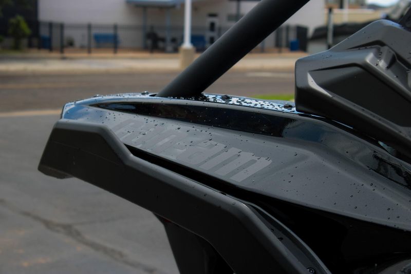 2025 Can-Am MAVERICK X3 MAX X RS TURBO RR WITH SMARTSHOX TRIPLE BLACK Image 9