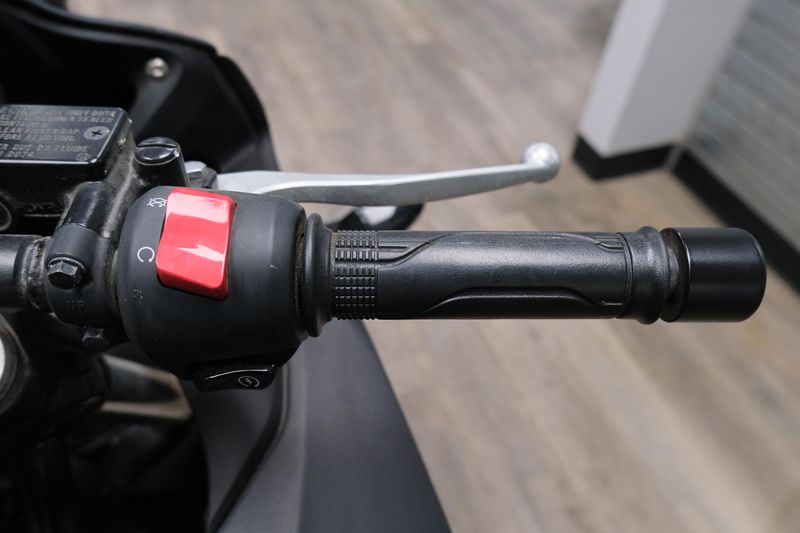 USED 2021 HONDA CBR300R Image 21