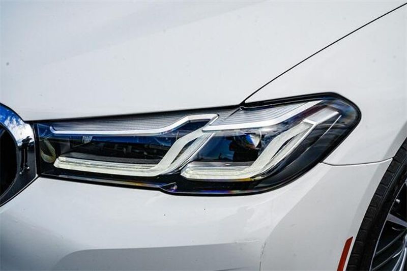 2022 BMW 5 Series 530iImage 10