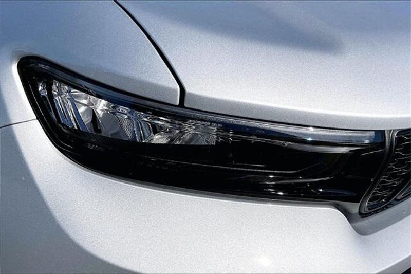 New 2025 Jeep Grand Cherokee L Altitude 4x2Image 11