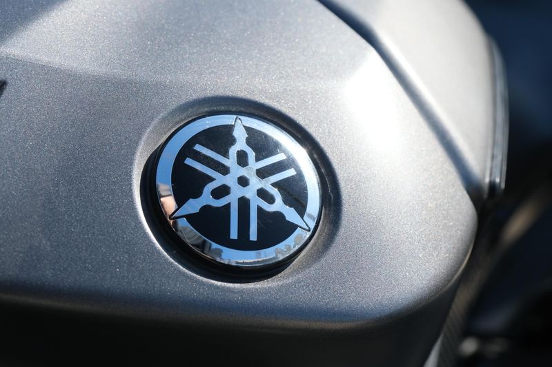 USED 2016 YAMAHA YZFR1 CA Image 27