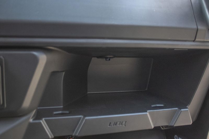 NEW 2026 CAN-AM DEFENDER MAX LIMITED CAB HD11 Image 47