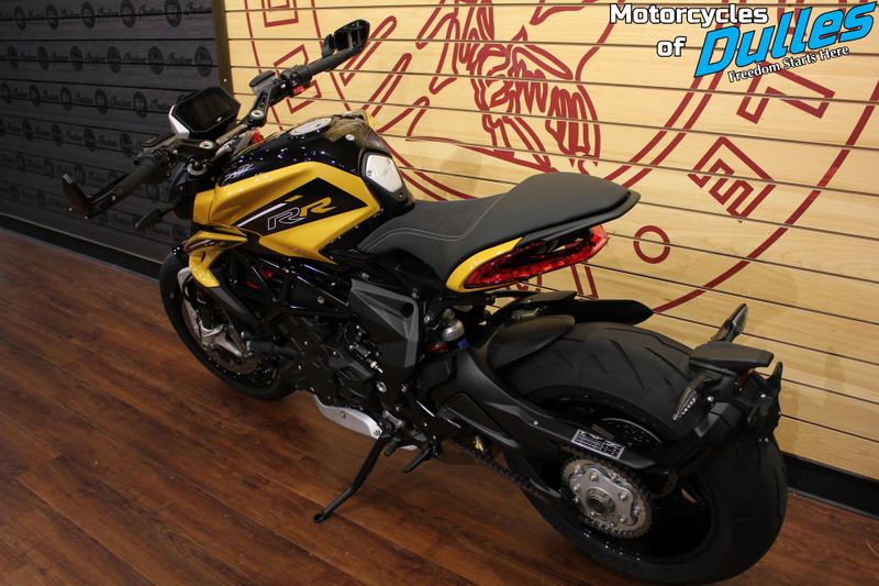 2023 MV Agusta Dragster RR SCS Image 6