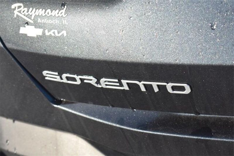 2025 Kia Sorento SXImage 16