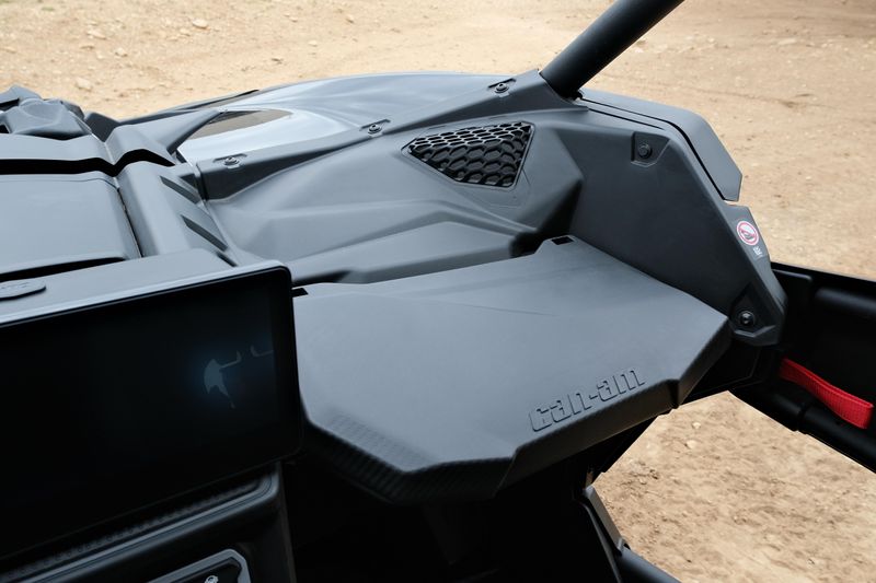 NEW 2026 CAN-AM MAVERICK X3 MAX X RS TURBO RR WITH 1025 TOUCHSCREEN Image 24