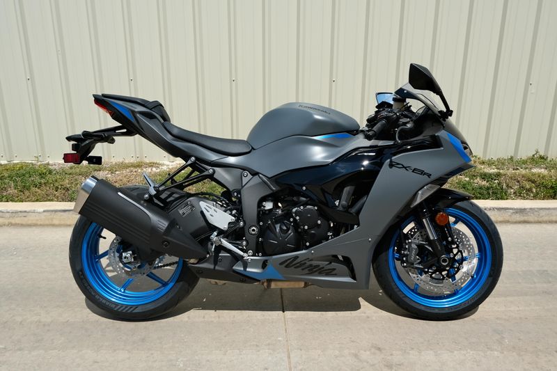 NEW 2026 KAWASAKI NINJA ZX6R ABS Image 2