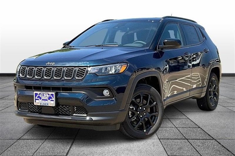 2024 Jeep Compass Latitude 4x4Image 2