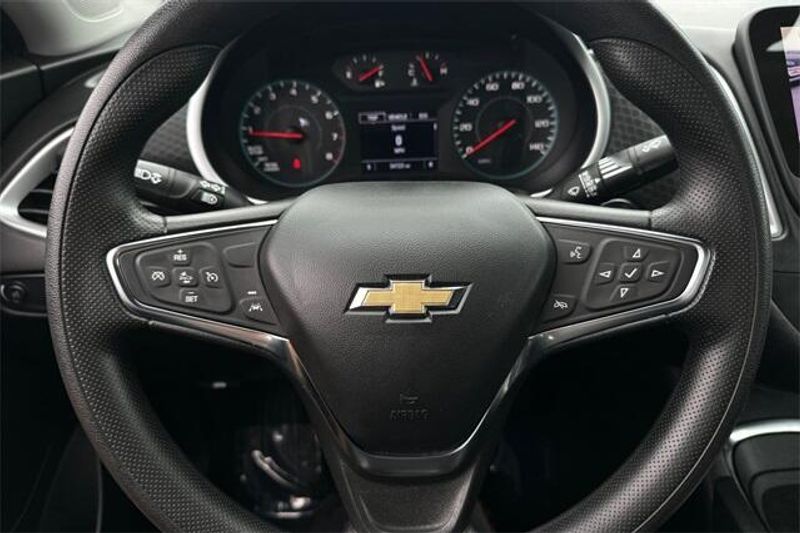 Used 2024 Chevrolet Malibu LTImage 20