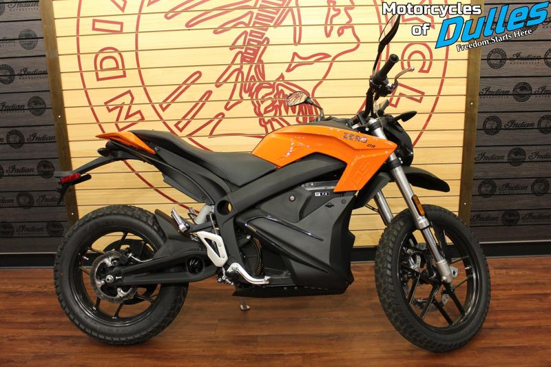 2023 Zero DS  in a Quicksand exterior color. Motorcycles of Dulles 571.934.4450 motorcyclesofdulles.com 
