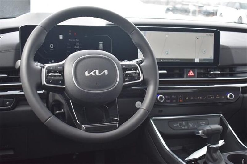 2025 Kia Carnival SX PrestigeImage 23