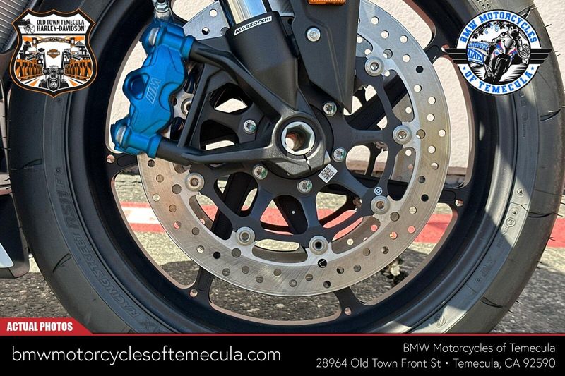 2025 BMW M 1000 RImage 20