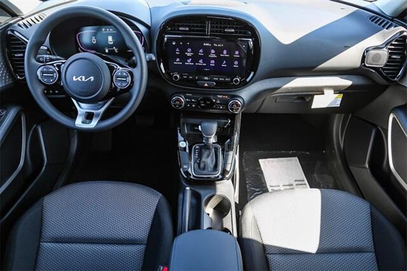 New 2025 Kia Soul SImage 5