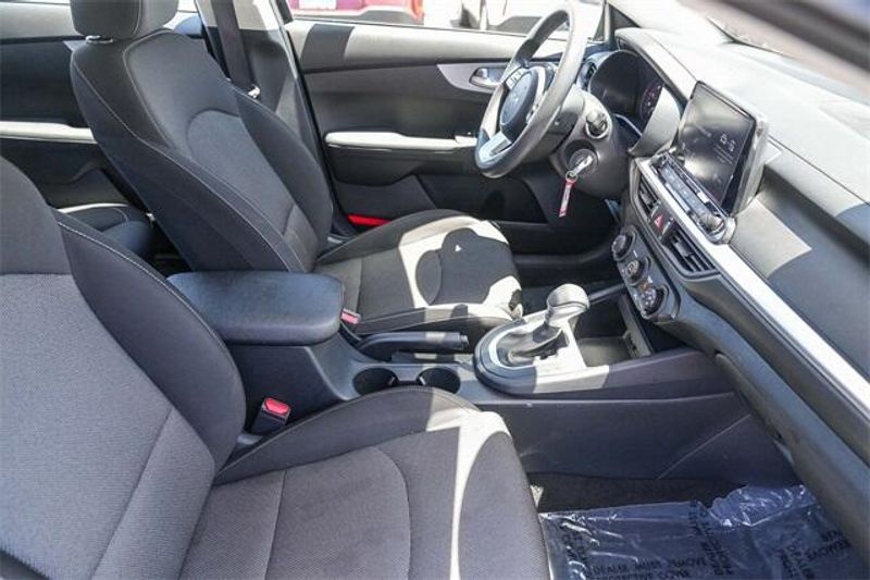 Used 2024 Kia Forte LXSImage 17