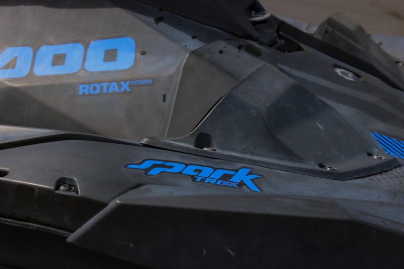 2023 SEADOO SPARK TRIXX FOR 3 WITH AUDIO BLUE Image 7