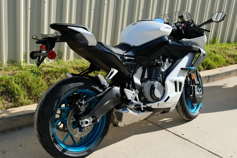 2025 CFMOTO 675SS CF65010US Image 4