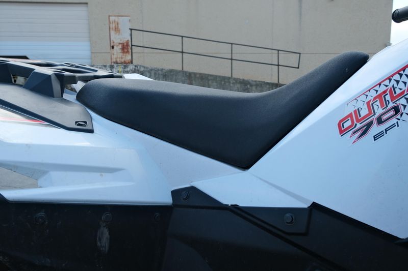 Used 2023 Polaris OUTLAW 70 EFI BRIGHT WHITE AND RED Image 9