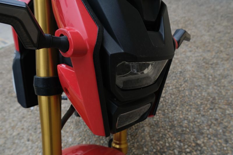 2019 Honda GROM125 RED AND BLACK Image 7