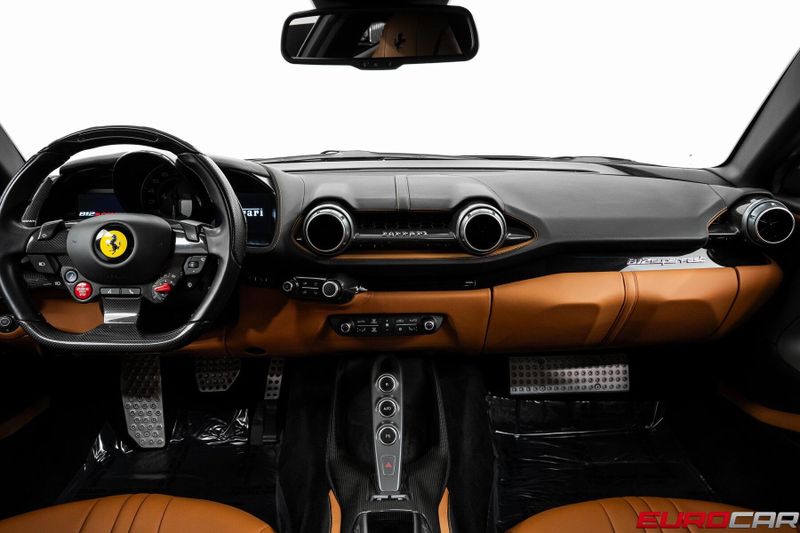 2020 Ferrari 812 Superfast *CARBON FIBER STEERING WHEEL * DAYTONA  SEATS*Image 28