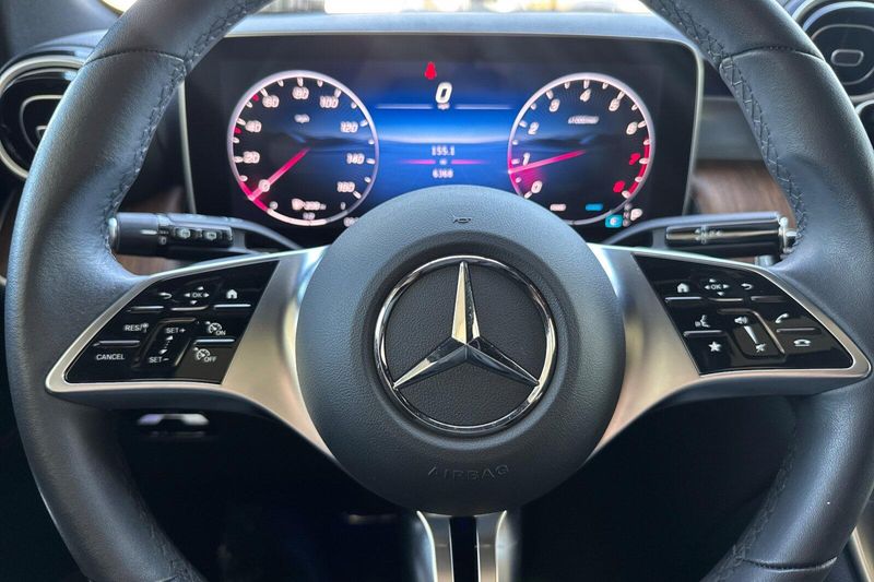 Used 2026 Mercedes-Benz GLC 300Image 26