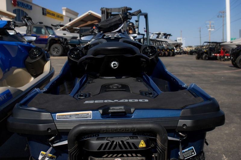 2025 SEADOO GTX 230 WITH SOUND SYSTEM IDF  BLUE ABYSS AND GULFSTREAM BLUE Image 2