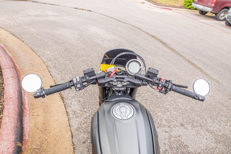 USED 2021 DUCATI SCRAMBLER  NIGHTSHIFT Image 2