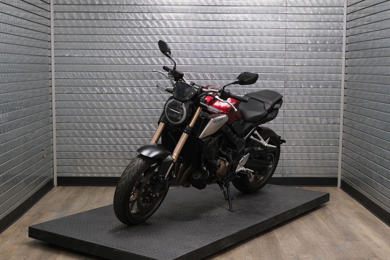 USED 2019 HONDA CB650R Image 7