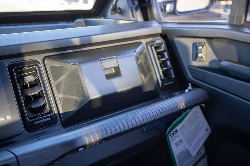 NEW 2026 CAN-AM DEFENDER MAX LONE STAR CAB HD11 Image 24