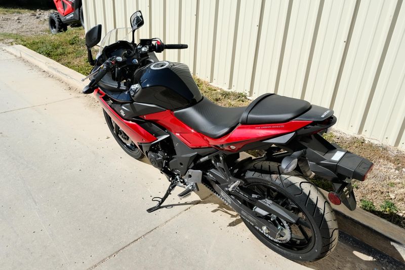 NEW 2025 SUZUKI GSX250R ABS Image 5