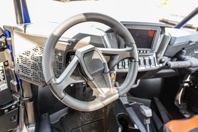 2025 Polaris RZR XP 4 1000 ULTIMATE BLUE Image 18