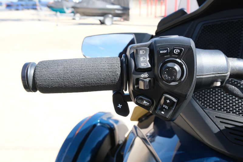 USED 2022 CAN-AM RD SPYDER RT LTD Image 19