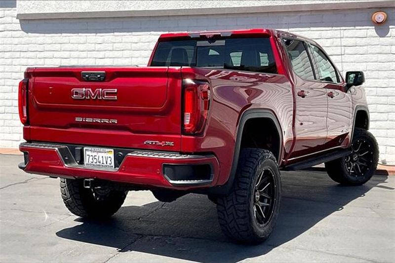 2022 GMC Sierra 1500 AT4XImage 13