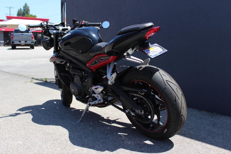 2019 Triumph Street Triple R LRH Image 2