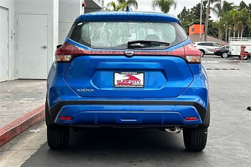 2024 Nissan Kicks SImage 4