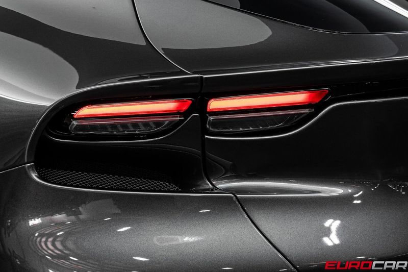 2025 Ferrari Purosangue *PANORAMIC ROOF * PASSENGER DISPLAY*Image 24