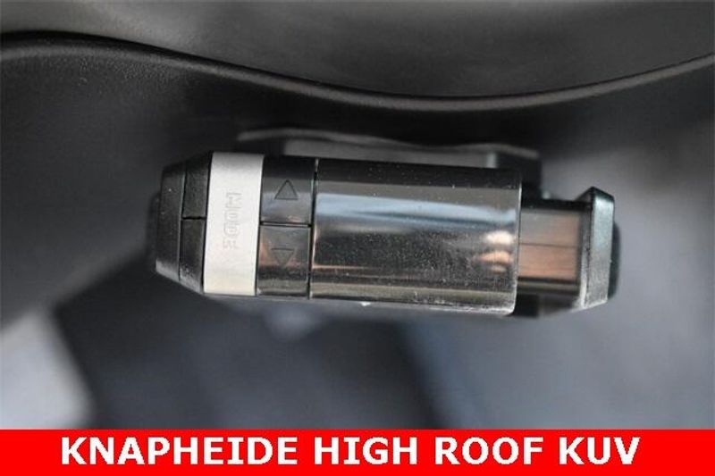 New 2025 Chevrolet Express 3500 Work VanImage 23