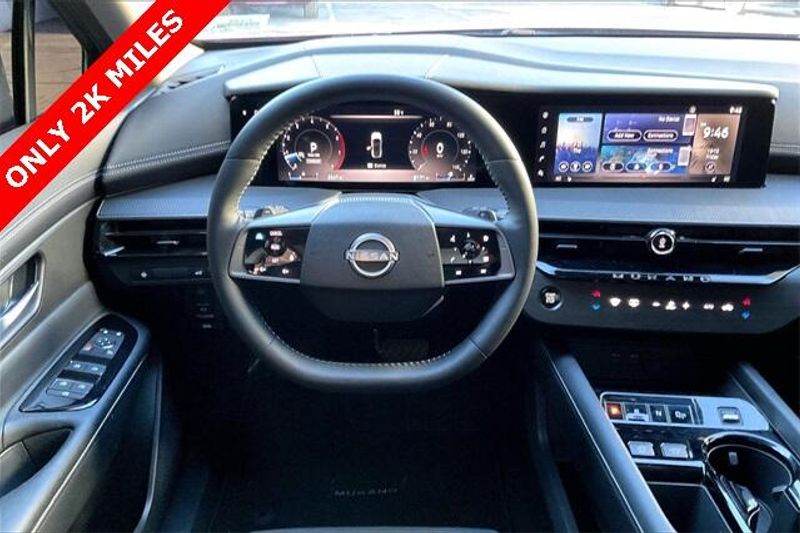 Used 2025 Nissan Murano SVImage 4