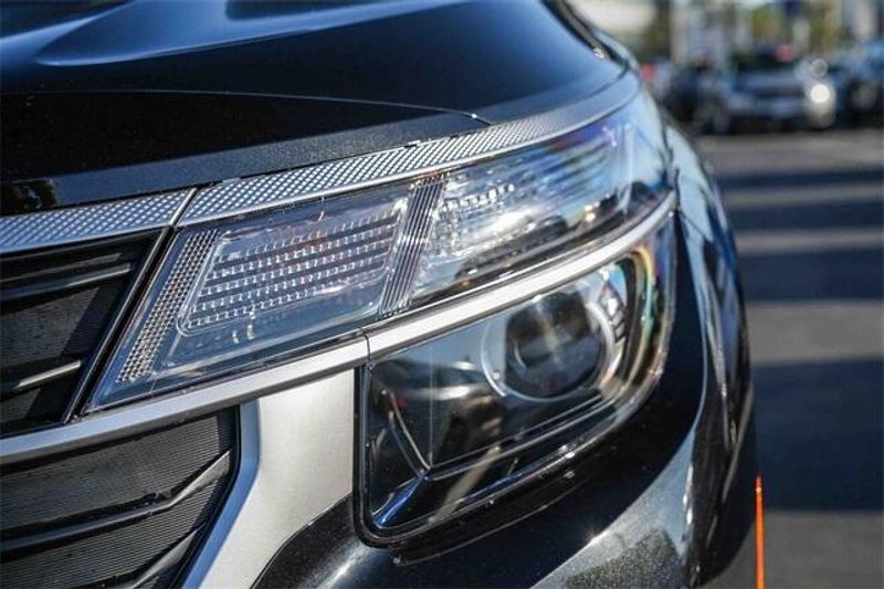 New 2026 Kia Seltos LXImage 17