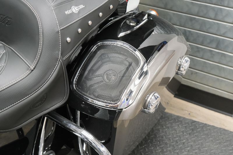 NEW 2025 INDIAN MOTORCYCLE ROADMASTER WITH POWERBAND AUDIO PACKAGE BLACK Image 17