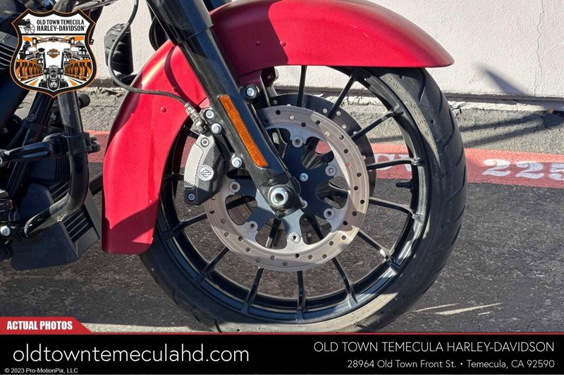 2019 Harley-Davidson Street Glide in a WICKED RED DNM exterior color. BMW Motorcycles of Temecula – Southern California (951) 506-6903 bmwmotorcyclesoftemecula.com 