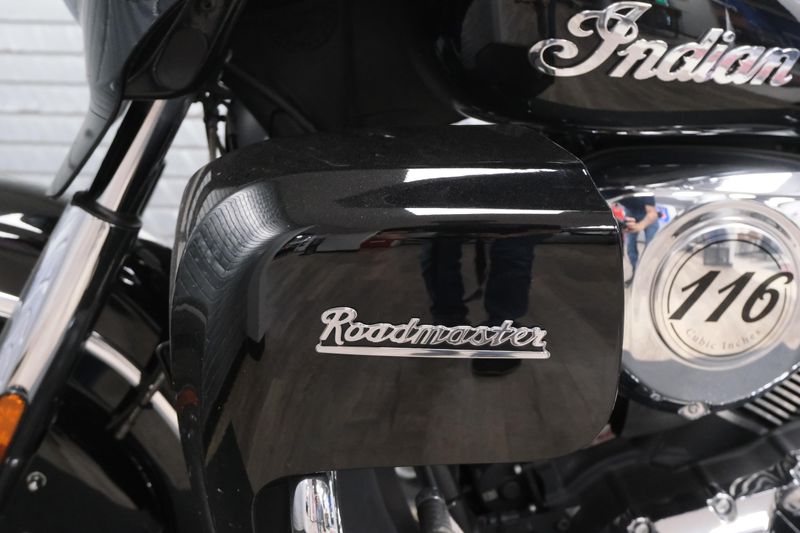 USED 2022 INDIAN MOTORCYCLE ROADMASTER Image 12