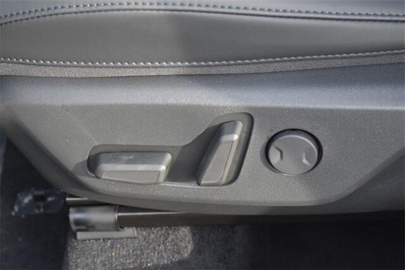 New 2025 Kia Niro EXImage 20