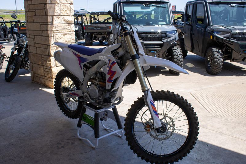 USED 2024 YAMAHA YZ450F 50TH ANNIVERSARY EDITION Image 3