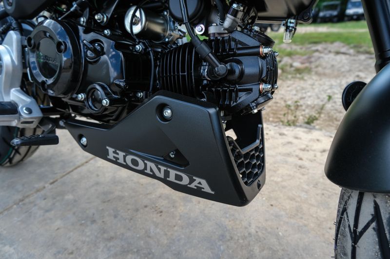 2025 Honda GROM SP MATTE BLACK METALLICImage 5