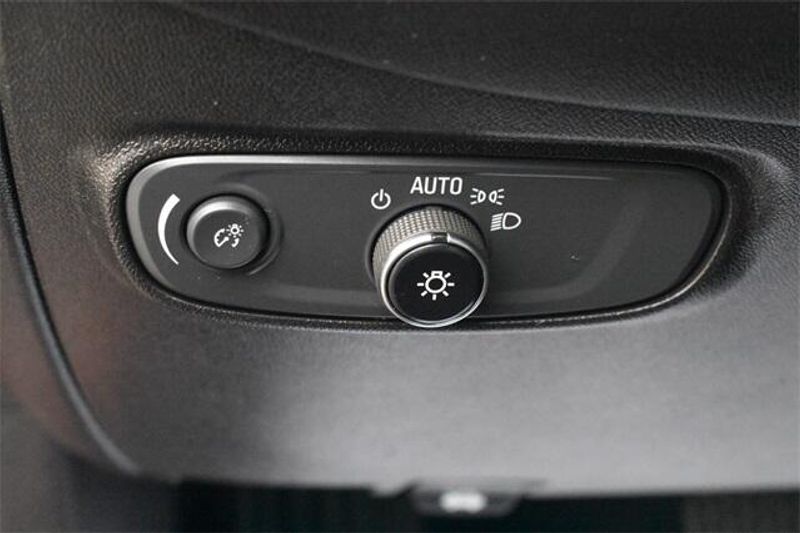 Used 2022 Chevrolet Equinox RSImage 25