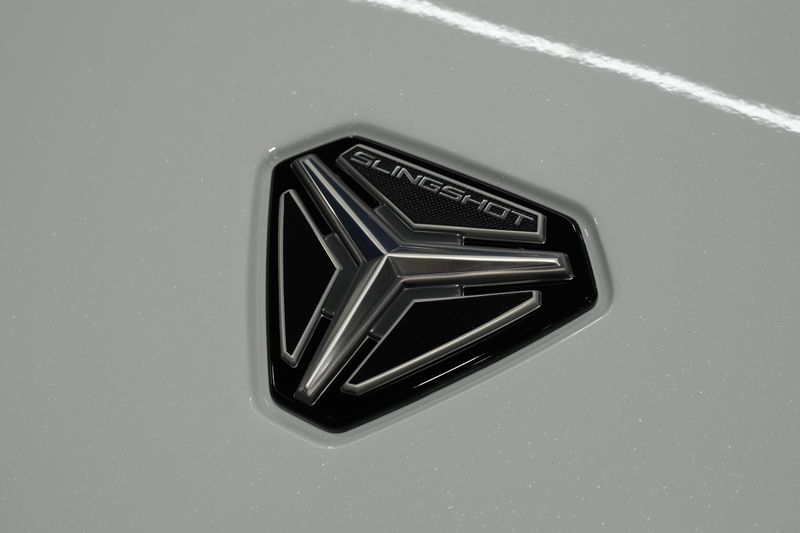 NEW 2026 POLARIS SLINGSHOT R AUTODRIVE Image 14