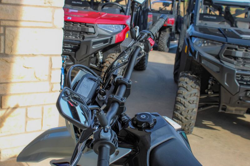 NEW 2025 SUZUKI DRZ4SM Image 22