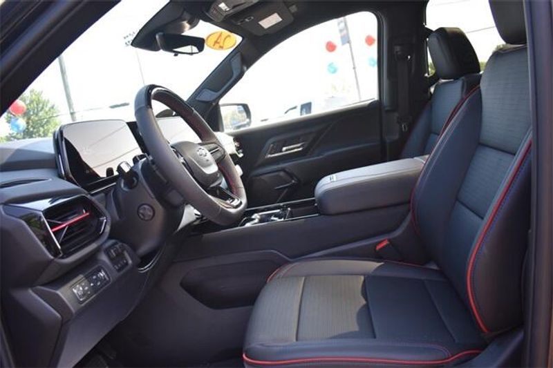 New 2024 Chevrolet Silverado EV RSTImage 25