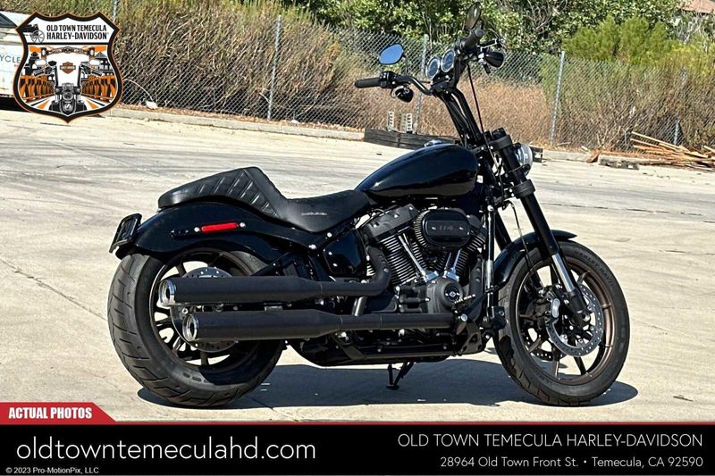 2020 Harley-Davidson Softail in a Black exterior color. BMW Motorcycles of Temecula – Southern California (951) 506-6903 bmwmotorcyclesoftemecula.com 